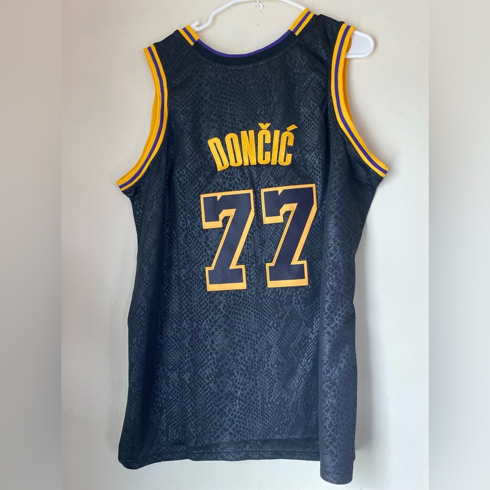 doncic embroidered los angeles lakers nba basketball  jersey Snake